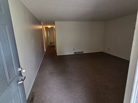 3rd image of 210 E Saint Clair Ave #96e214ecc