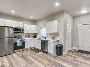 5370 N Union Blvd APT 202, Colorado Springs, CO 80918