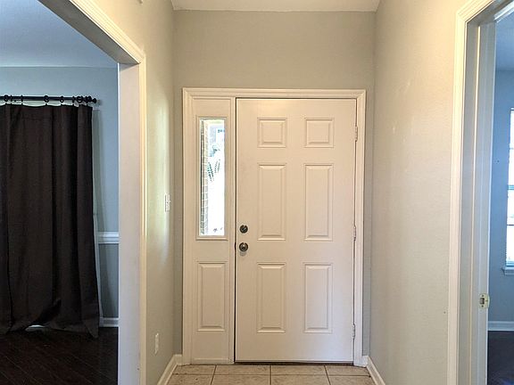 5th image of 977 Watersview Dr