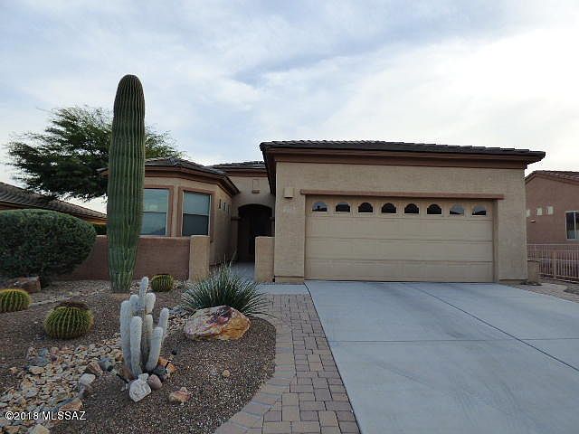 1st image of 935 W Calle Artistica