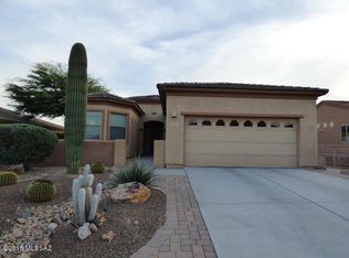 935 W Calle Artistica, Green Valley, AZ 85614