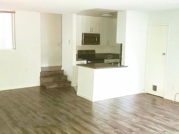 4th image of 909 Westbourne Dr #3309