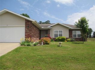10 Peachtree Cir, Eureka Springs, AR 72631