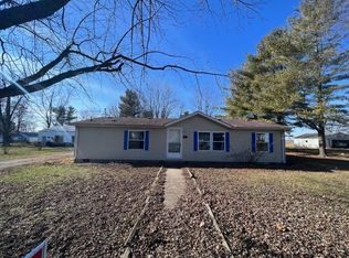 308 N Main St, Arrowsmith, IL 61722