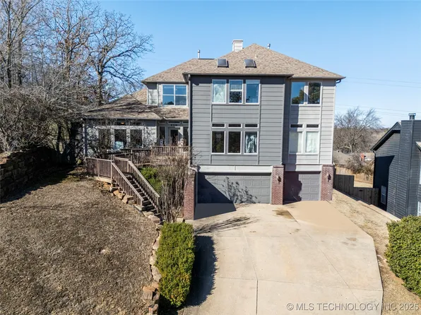 8328 S Urbana Ave, Tulsa, OK 74137