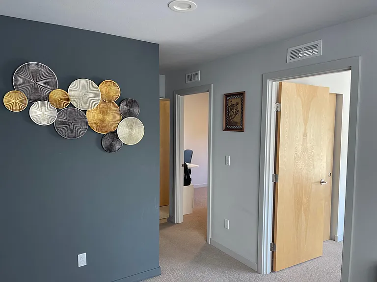 3130B Wetmore Ave S — Photo 11