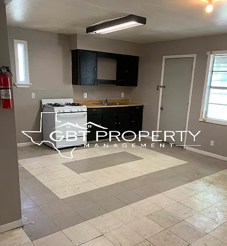 Sypgltxa- 516 Ave B Photo 1