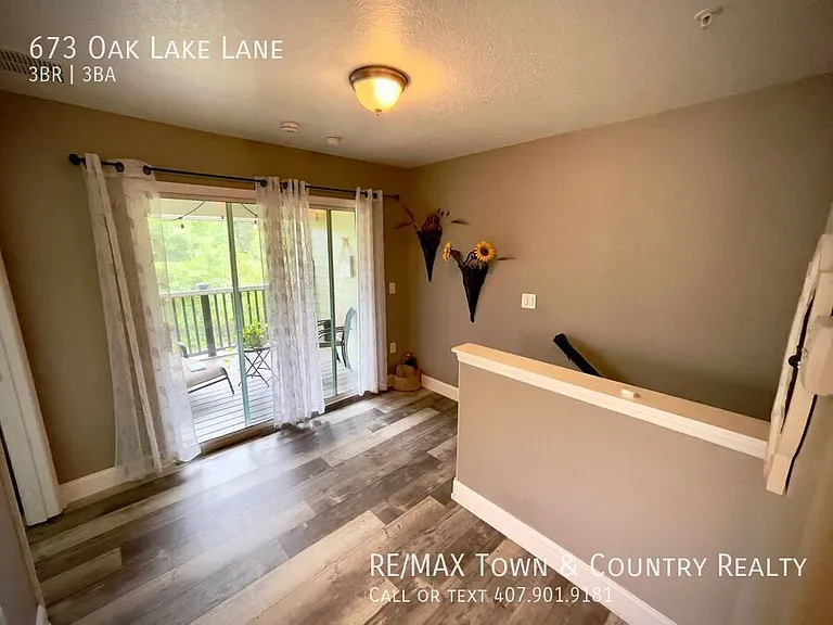 673 Oak Lake Ln — Photo 25