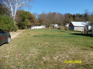 303 Riverside Dr, Rich Creek, VA 24147
