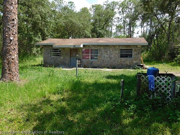 4th image of 1321 Magnolia St