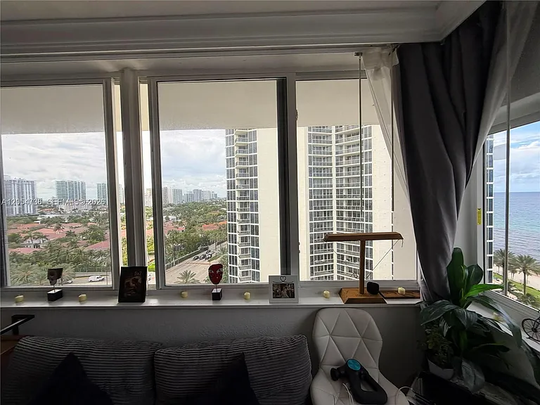 19201 Collins Ave #1126 — Photo 12