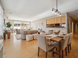 1925 N Water St APT 105, Milwaukee, WI 53202