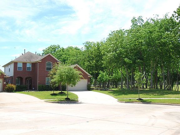 2nd image of 10902 Tattershall Ln