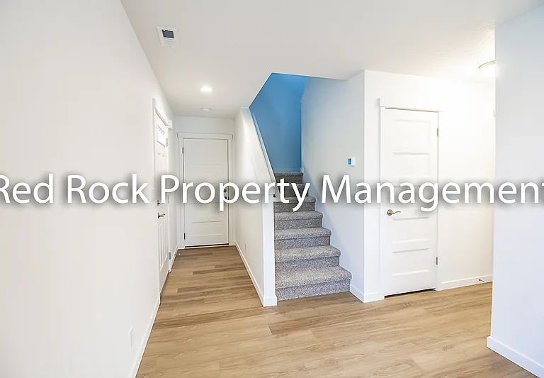 1412 N Michigan Ln #1 — Photo 4