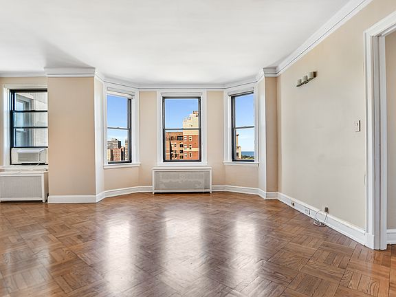 5th image of 2000 N Lincoln Park W #1503