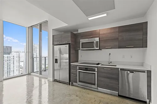 151 SE 1st St #Penthouse 04 Photo 1
