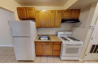 424 Condon Ter SE #5, Washington, DC 20032