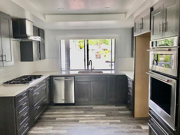 Brand new Kitchen! full extension drawers and soft close cabinets