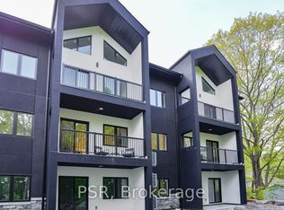 50 Manominee St #204, Huntsville, ON P1H 1K8