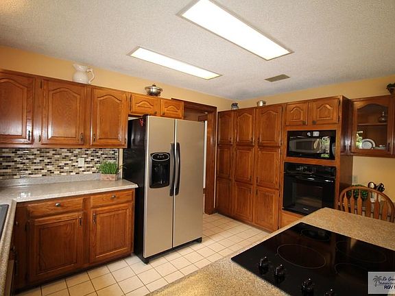 5th image of 2914 Jacaranda Dr
