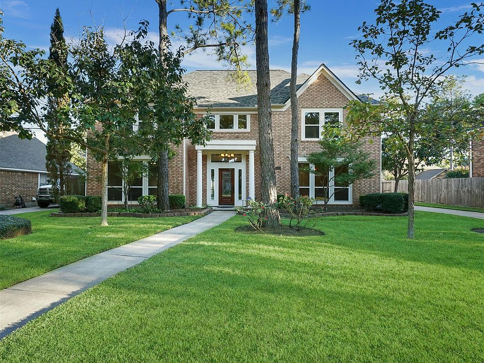 1st image of 24711 Lakebriar Dr