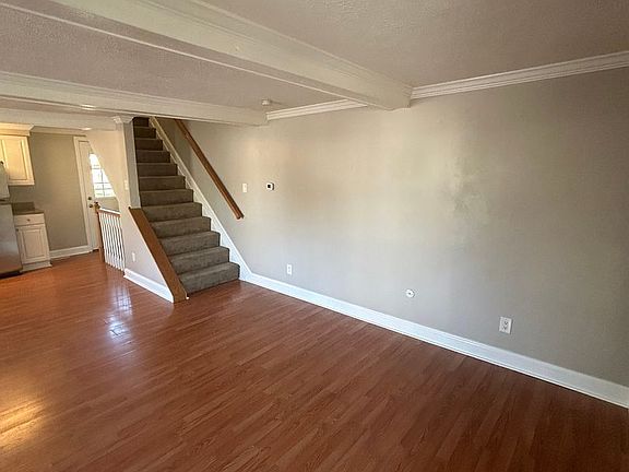 4th image of 1670 Brodhead Rd APT 9