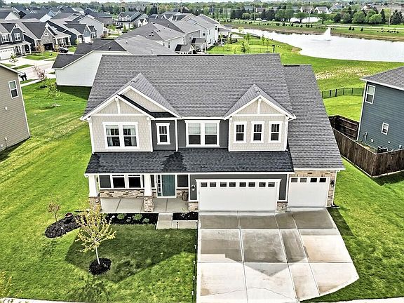3rd image of 15683 W Rail Dr