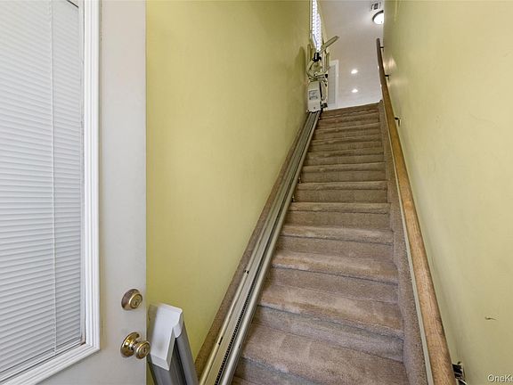 3rd image of 86 W Cambridge Drive W #86