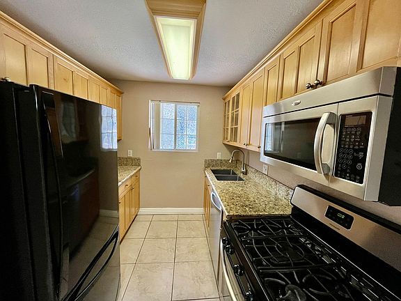 5th image of 4779 Seminole Dr APT 112