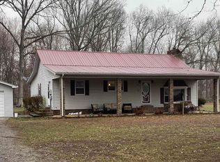 9735 Crotzer Rd, West Paducah, KY 42086