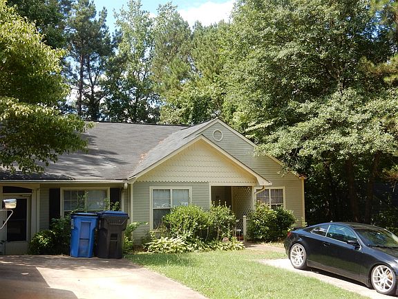 2nd image of 723 Farmdale Way