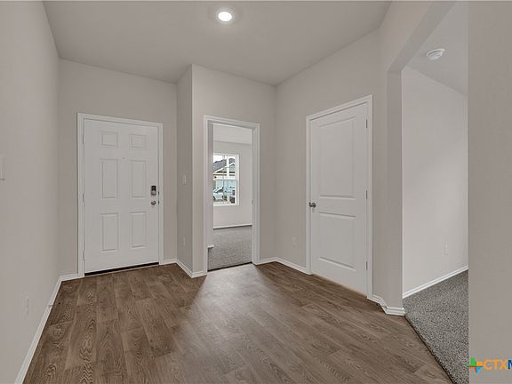 3rd image of 515 Hodges St
