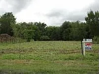 16 Country Ln photo 1