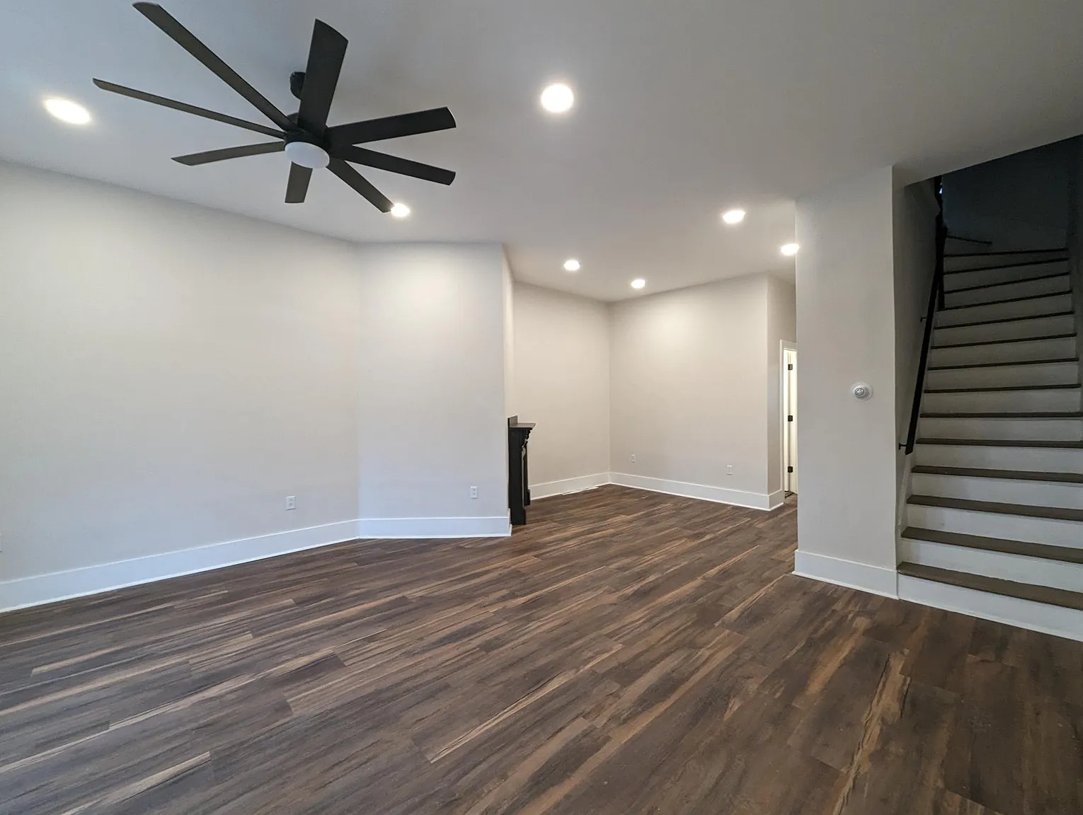 5229 Stanton Ave photo 1