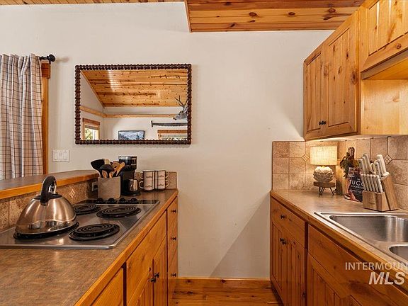 4th image of 1236 View Dr