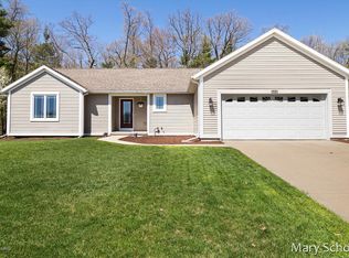 1321 Millwood Dr NE, Belmont, MI 49306