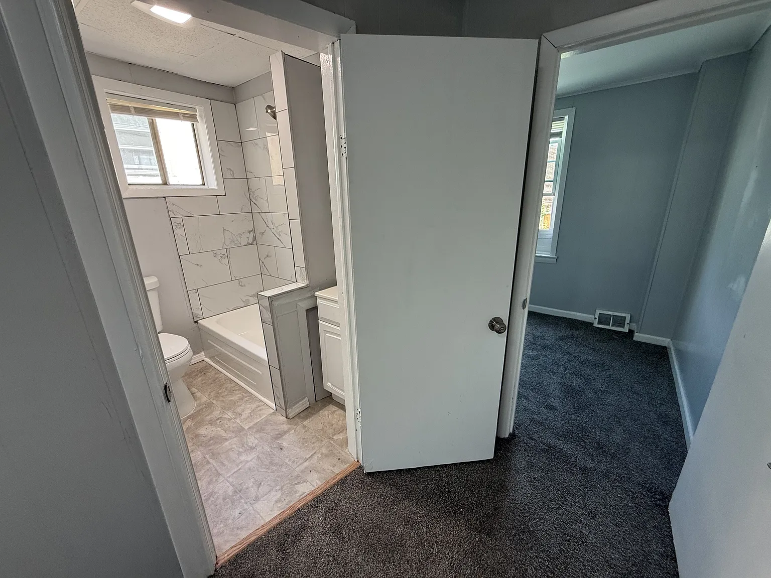 902 Mount Ephraim Avenue - 1 — Photo 4