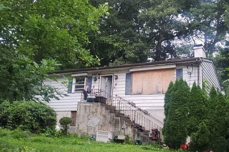 1st image of 24 Chauncey Rd
