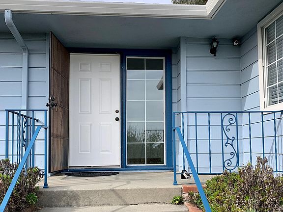 4th image of 1060 Escalona Dr