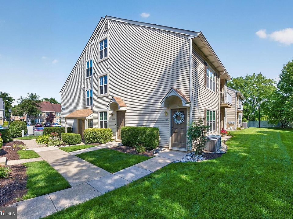 1st image of 2706 Heatherstone Ct