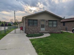 39329 Muffatt St, Harrison Township, MI 48045