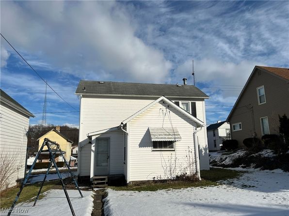 389 E Martin St, East Palestine, OH 44413