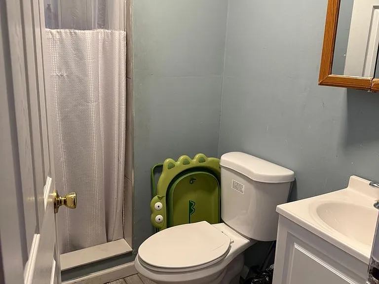 1401 Mattison Ave — Photo 8