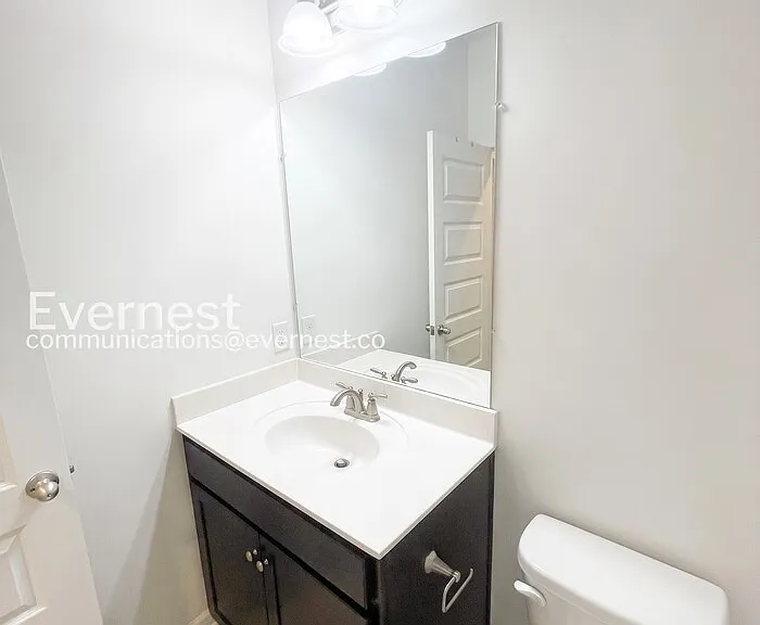 806 Sunset View Dr — Photo 17