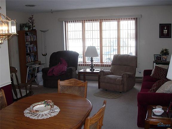 4th image of 5966 Rolland Dr