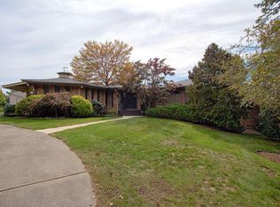 1116 Lakeside Dr S, Battle Creek, MI