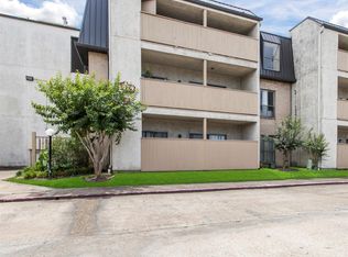 8429 Hearth Dr APT 3, Houston, TX 77054