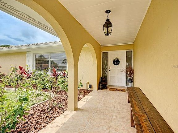 3rd image of 209 Cavallini Dr