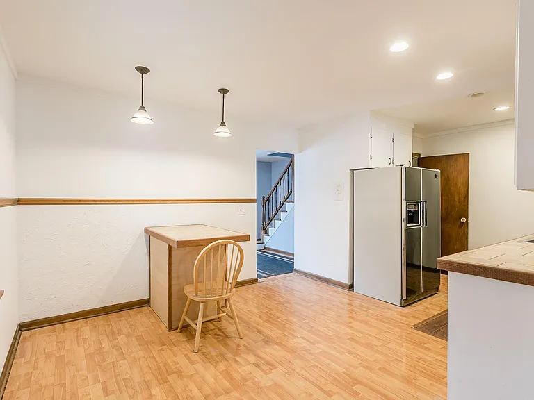 120 Weston Rd — Photo 14