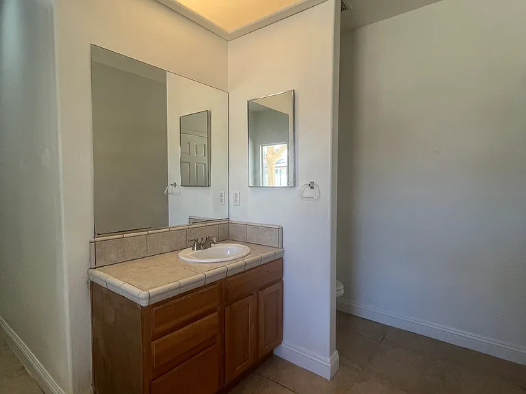 20255 Rimrock Rd — Photo 18